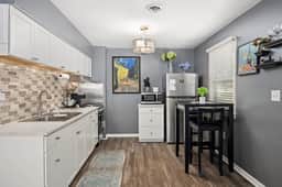 A Post-Impressionist's Muse: 2BD close to PIA