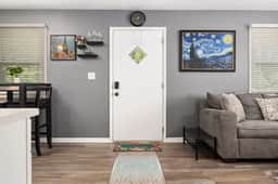 A Post-Impressionist's Muse: 2BD close to PIA