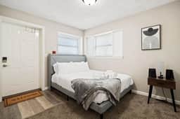 A Trendy Escape close to Downtown Peoria