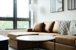 Above The Roots | Stylish 1BD on the Square