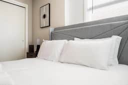 Chic and Comfortable 1BR Apartment near Bradley U