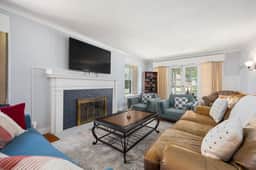 Comfortable Private Room | Shared Bath & Kitchen