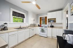Comfortable Private Room | Shared Bath & Kitchen
