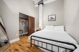 Cooperage 214 | Mid-century 1BD Loft | Peoria
