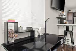 Cottage on Duryea - Cozy 1BD home in the Heights