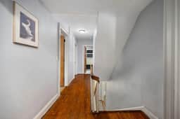 Queen Bed Retreat | Full Kitchen + Laundry Access