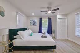 Serene Stay | 1BR Retreat with King Bed in Dunlap