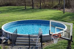 Spacious Family Getaway: Pool, Hot Tub, Games, Gym