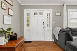 THE MIDCENTURY COTTAGE - Spacious 2BD w/ KING bed
