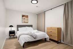 The Silo 2 - 1BD Stylish Comfort
