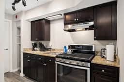 University Urban Oasis 1BR close to DT Peoria