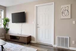 Urban 1BD moments away from DT Peoria