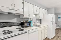 Wood'Inn 3 - Peaceful 2BD 10 mins from DT Peoria