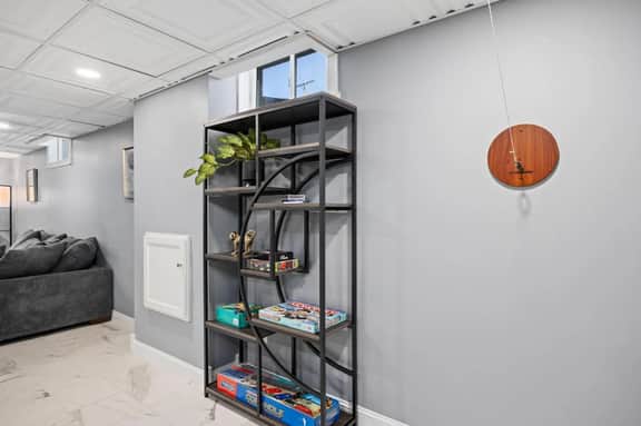 A Pop of Color - 3BD in the Heights w/ 3 King Beds