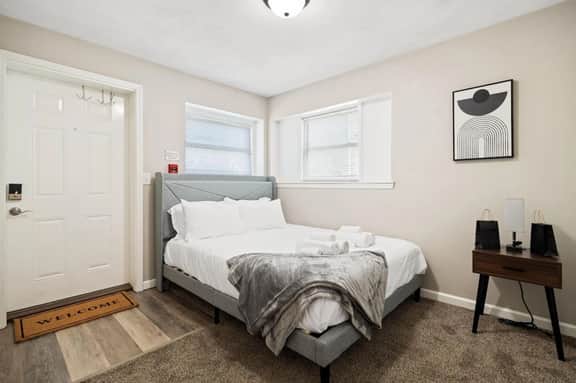 A Trendy Escape close to Downtown Peoria