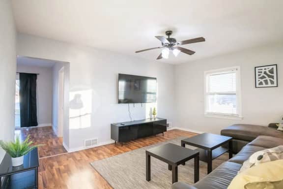 ABODE ON ATLANTIC - Spacious 2BD in the Heights