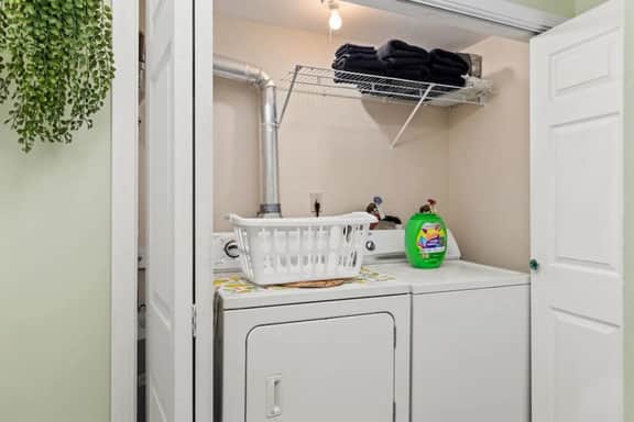 Bumble Bee Cottage - Quiet comfort for 2