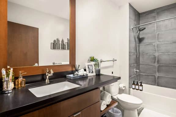 Cooperage 214 | Modern 1BD/1BA Loft | Peoria