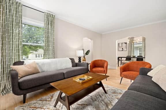Cozy Mid-Century Oasis w/ 2 KING beds