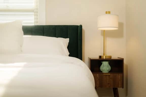 Heights Haven on Paris | 2BD Stay