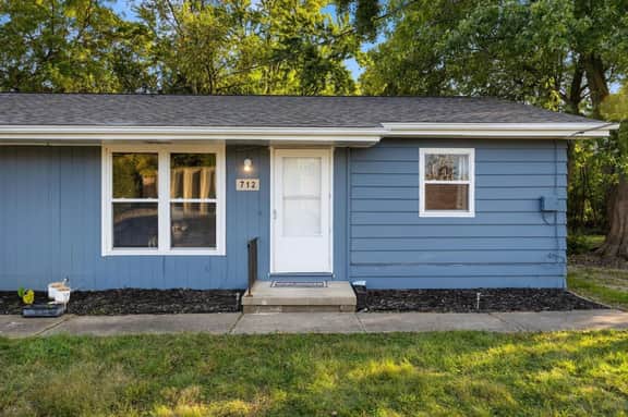 Hines Haven | Unit 2 - Perfect BNB for YOU!