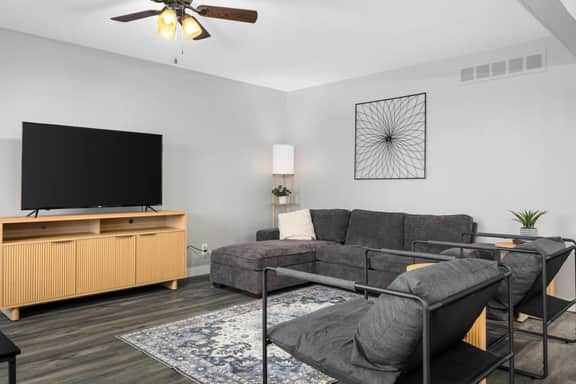 Modern Comfort in Morton | Cozy 3BR Home for a Perfect Stay