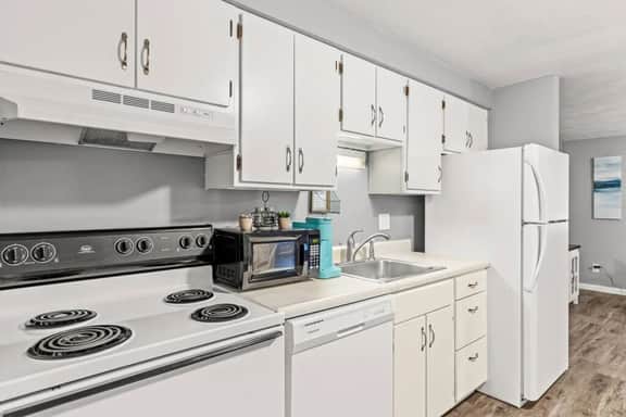 Wood'Inn 3 - Peaceful 2BD 10 mins from DT Peoria