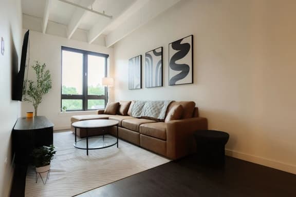 Above The Roots | Stylish 1BD on the Square