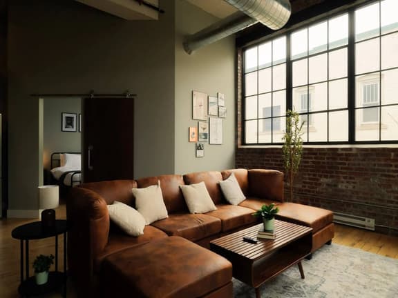 Cooperage 214 | 2BD Boutique Loft Stay