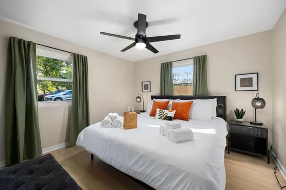 Hines Haven | Unit 2 - Perfect BNB for YOU!